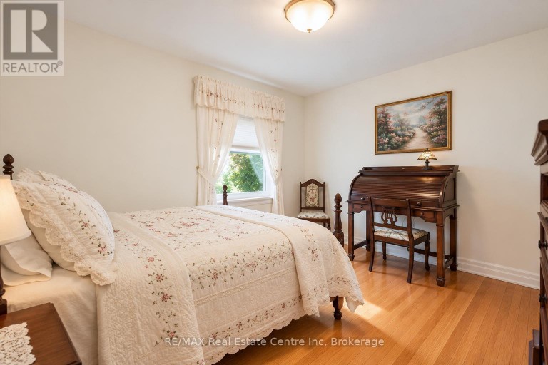 38 CALLANDER DRIVE, Guelph (St. George's), Ontario, N1E4H5