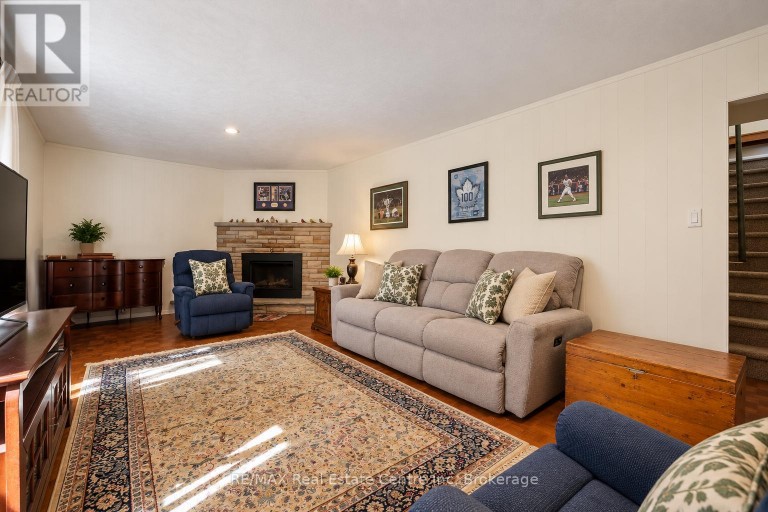 38 CALLANDER DRIVE, Guelph (St. George's), Ontario, N1E4H5