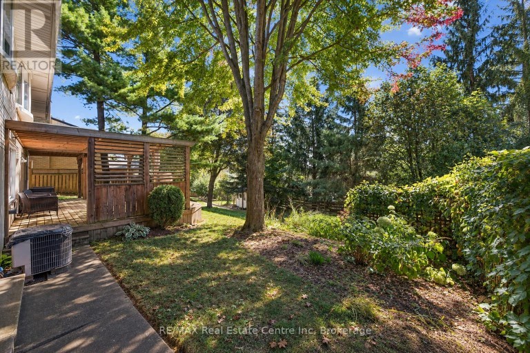 38 CALLANDER DRIVE, Guelph (St. George's), Ontario, N1E4H5