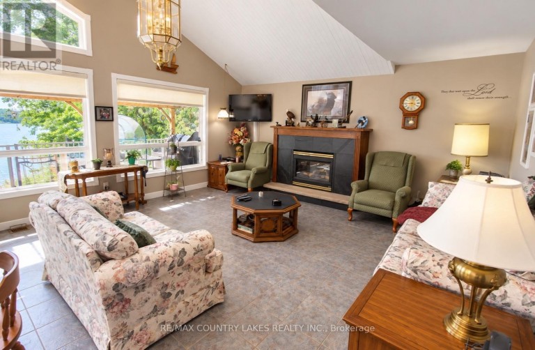 27 HILLCREST AVENUE, Kawartha Lakes (Carden), Ontario, K0M2B0