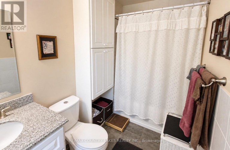27 HILLCREST AVENUE, Kawartha Lakes (Carden), Ontario, K0M2B0