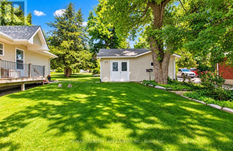 27 HILLCREST AVENUE, Kawartha Lakes (Carden), Ontario, K0M2B0