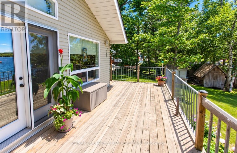 27 HILLCREST AVENUE, Kawartha Lakes (Carden), Ontario, K0M2B0