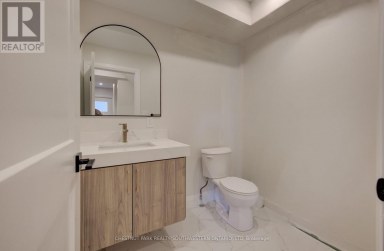 34 MOORE AVENUE N Waterloo Ontario photo 12