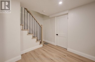 34 MOORE AVENUE N Waterloo Ontario photo 20