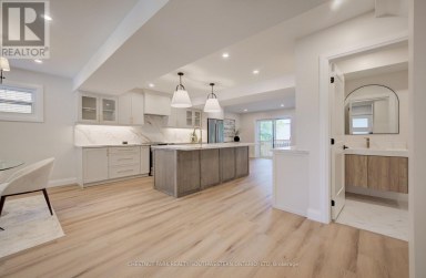 34 MOORE AVENUE N Waterloo Ontario photo 4