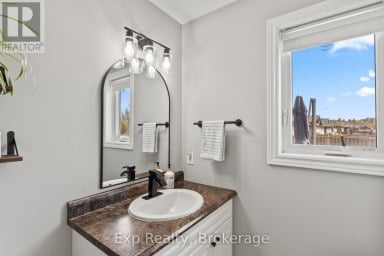 47 BIRCHMOUNT STREET Quinte West (Murray Ward) Ontario photo 21
