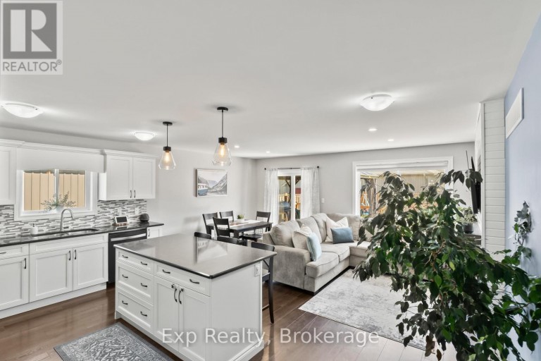 47 BIRCHMOUNT STREET, Quinte West (Murray Ward), Ontario, K8V0C6