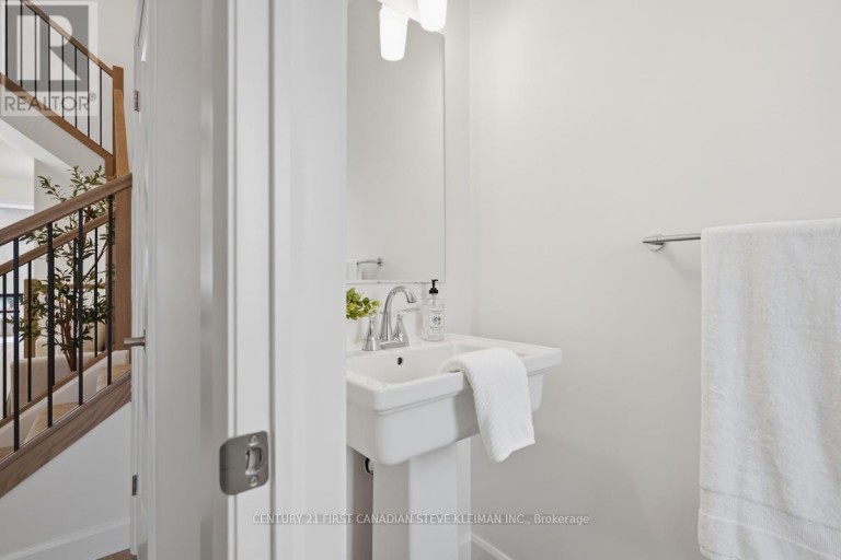 104 - 2840 BUROAK DRIVE, London North (North S), Ontario, N6H0L8