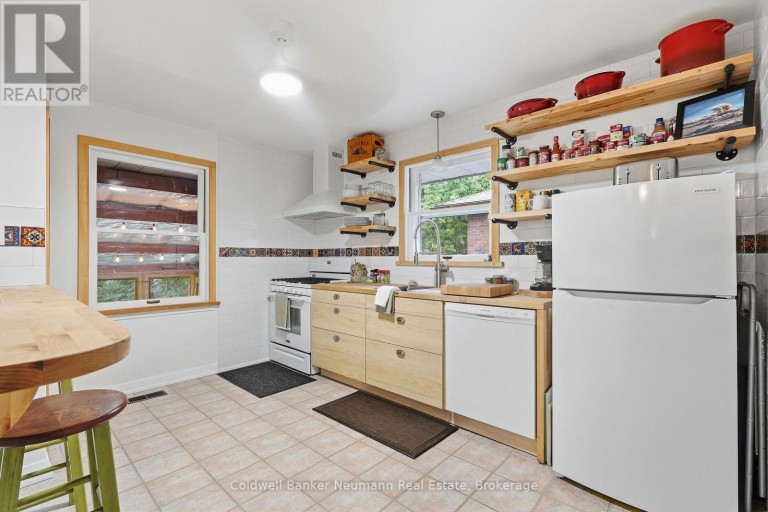 82 KNIGHTSWOOD BOULEVARD, Guelph (Riverside Park), Ontario, N1E3W7