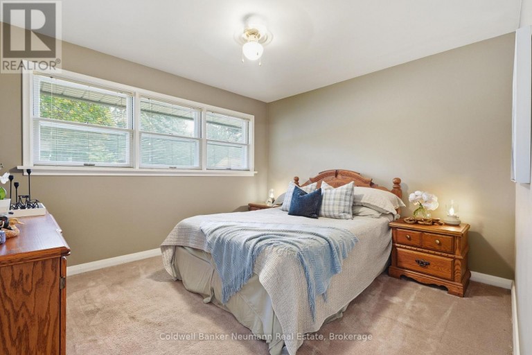 82 KNIGHTSWOOD BOULEVARD, Guelph (Riverside Park), Ontario, N1E3W7