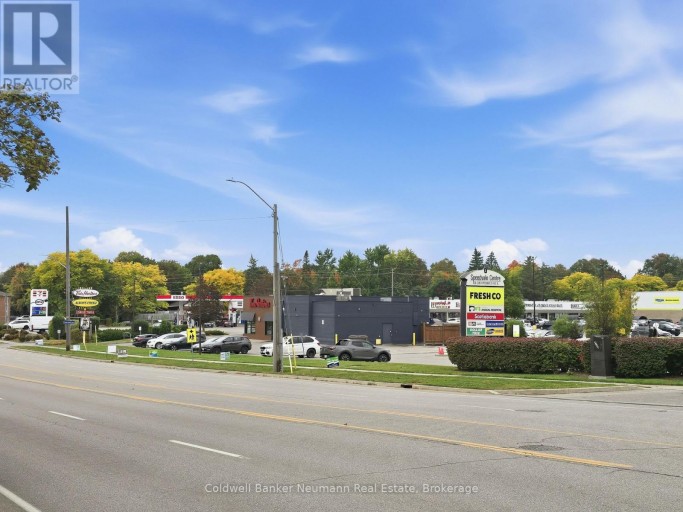 82 KNIGHTSWOOD BOULEVARD, Guelph (Riverside Park), Ontario, N1E3W7