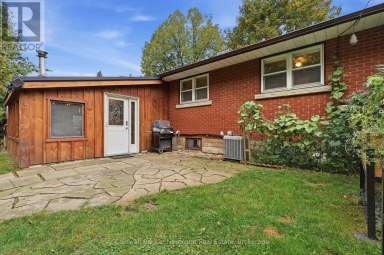 82 KNIGHTSWOOD BOULEVARD Guelph (Riverside Park) Ontario photo 36