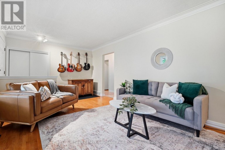82 KNIGHTSWOOD BOULEVARD, Guelph (Riverside Park), Ontario, N1E3W7