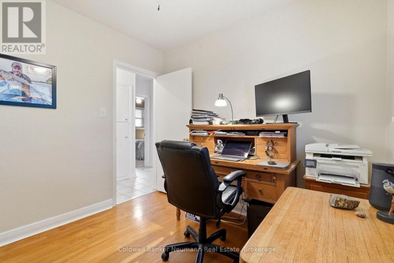 82 KNIGHTSWOOD BOULEVARD, Guelph (Riverside Park), Ontario, N1E3W7