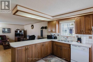 UNIT # 3 - 332 CONCESSION 6 Saugeen Shores Ontario photo 11