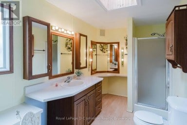 UNIT # 3 - 332 CONCESSION 6 Saugeen Shores Ontario photo 21
