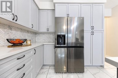126 DURHAM AVENUE Barrie Ontario photo 15