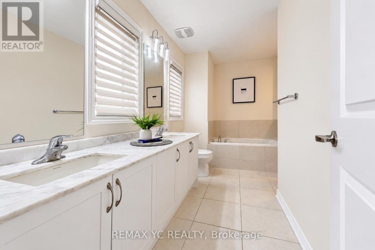 126 DURHAM AVENUE, Barrie, Ontario, L9J0W7