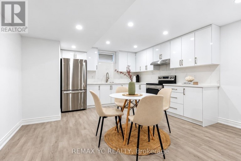 126 DURHAM AVENUE, Barrie, Ontario, L9J0W7