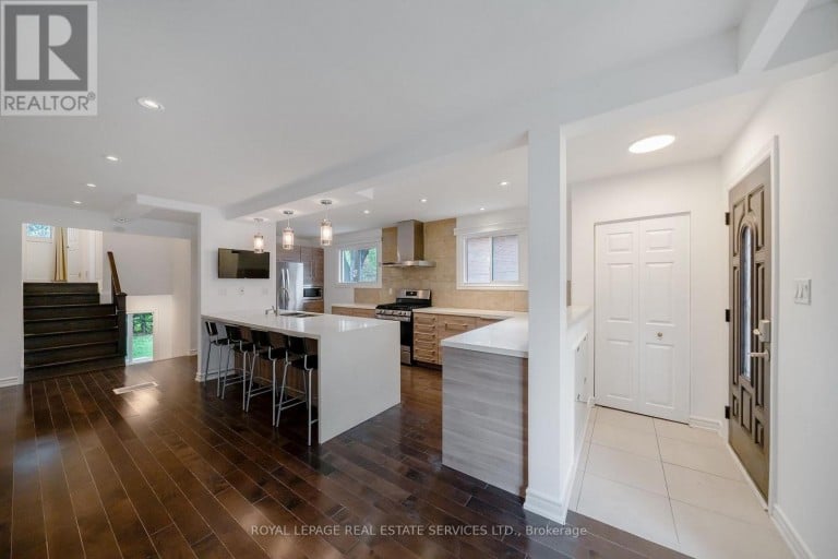 1254 NAPIER CRESCENT, Oakville (CP College Park), Ontario, L6H2A4