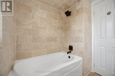 1527 FORESTDALE COURT Oakville (FA Falgarwood) Ontario photo 29