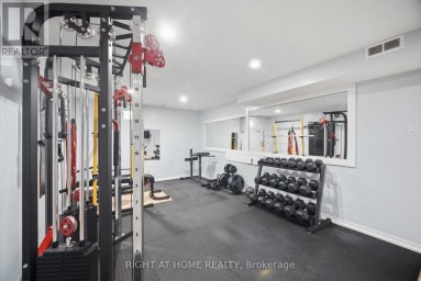1527 FORESTDALE COURT Oakville (FA Falgarwood) Ontario photo 39
