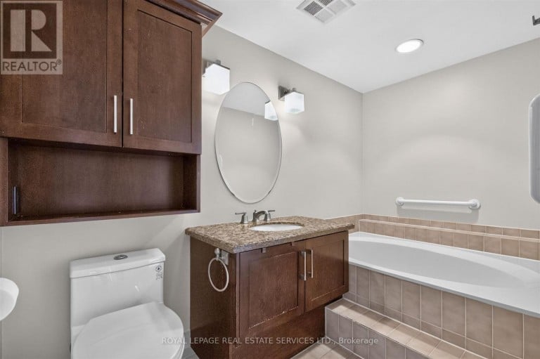 2206 - 1320 ISLINGTON AVENUE, Toronto (Islington-City Centre West), Ontario, M9A5C6