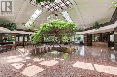 2206 - 1320 ISLINGTON AVENUE Toronto (Islington-City Centre West) Ontario photo 2