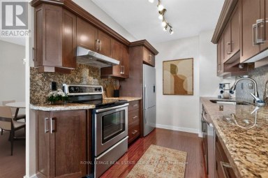 2206 - 1320 ISLINGTON AVENUE Toronto (Islington-City Centre West) Ontario photo 6
