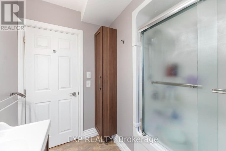 1063 JOAN DRIVE, Burlington (LaSalle), Ontario, L7T3H3
