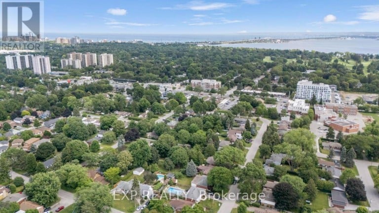 1063 JOAN DRIVE, Burlington (LaSalle), Ontario, L7T3H3