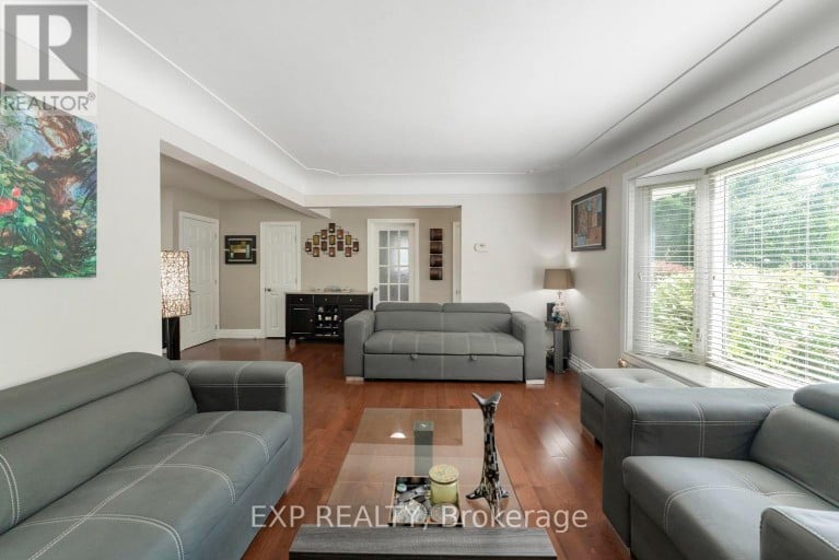 1063 JOAN DRIVE, Burlington (LaSalle), Ontario, L7T3H3