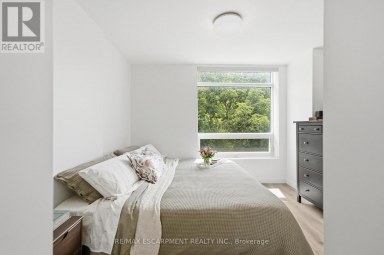 403 - 455 CHARLTON AVENUE E Hamilton (Stinson) Ontario photo 12