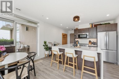 403 - 455 CHARLTON AVENUE E Hamilton (Stinson) Ontario photo 6