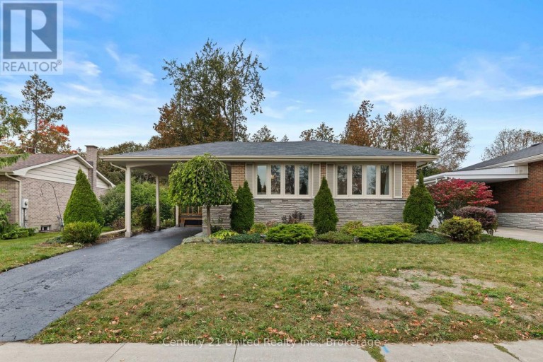1203 ROYAL DRIVE, Peterborough (Northcrest Ward 5), Ontario, K9H6R3