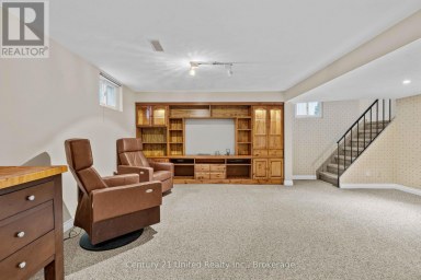 1203 ROYAL DRIVE Peterborough (Northcrest Ward 5) Ontario photo 29
