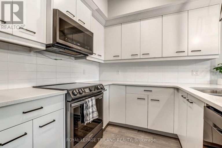 62 - 601 LIONS PARK DRIVE, Strathroy-Caradoc (Mount Brydges), Ontario, N0L1W0