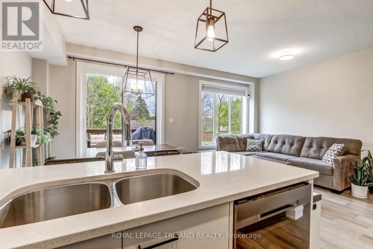 62 - 601 LIONS PARK DRIVE, Strathroy-Caradoc (Mount Brydges), Ontario, N0L1W0