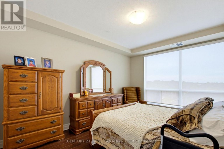507 - 260 VILLAGEWALK BOULEVARD, London North (North R), Ontario, N6G0W6