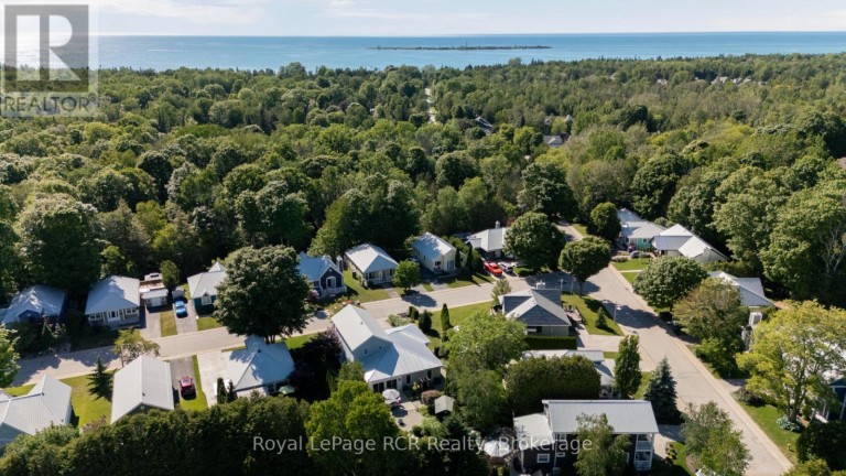 137 - 383 MCNABB STREET, Saugeen Shores, Ontario, N0H2L0