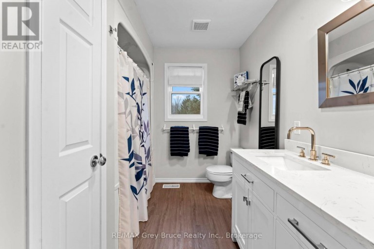 112 MARY AVENUE, Georgian Bluffs, Ontario, N4K5N5