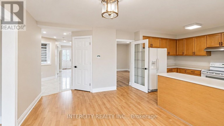 159 MOFFATT AVENUE, Brampton (Fletcher's West), Ontario, L6Y4R8