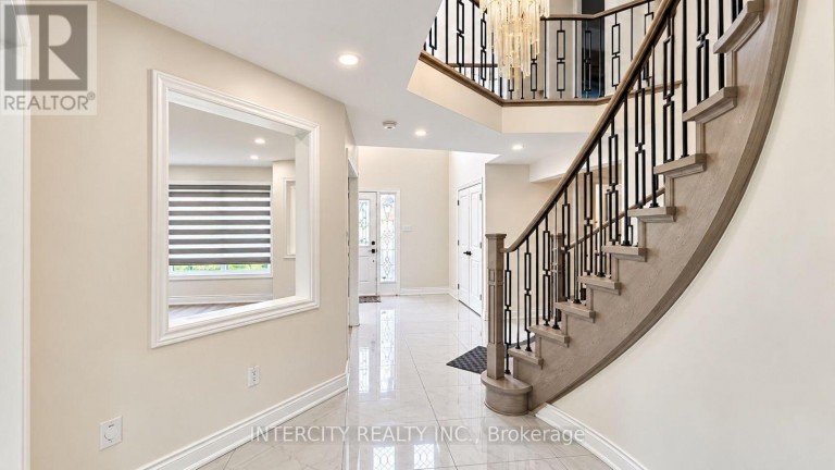 159 MOFFATT AVENUE, Brampton (Fletcher's West), Ontario, L6Y4R8