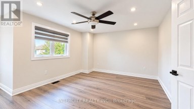 159 MOFFATT AVENUE Brampton (Fletcher's West) Ontario photo 20