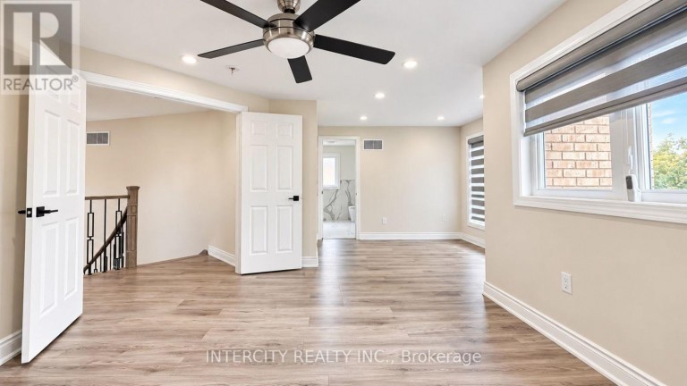 159 MOFFATT AVENUE, Brampton (Fletcher's West), Ontario, L6Y4R8