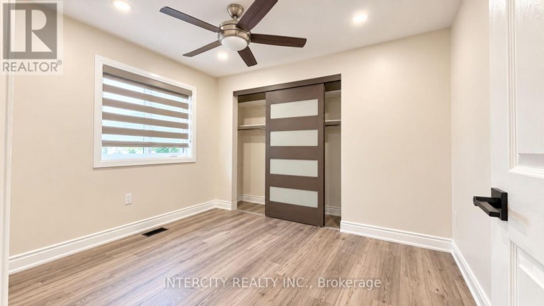 159 MOFFATT AVENUE, Brampton (Fletcher's West), Ontario, L6Y4R8