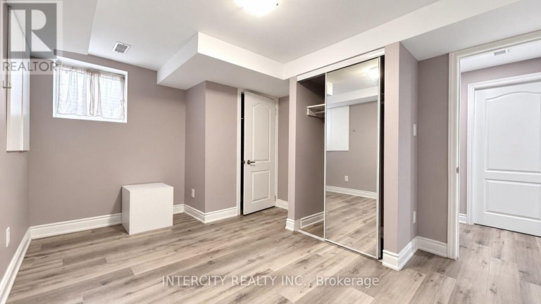 159 MOFFATT AVENUE, Brampton (Fletcher's West), Ontario, L6Y4R8