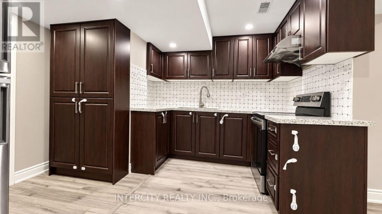 159 MOFFATT AVENUE, Brampton (Fletcher's West), Ontario, L6Y4R8