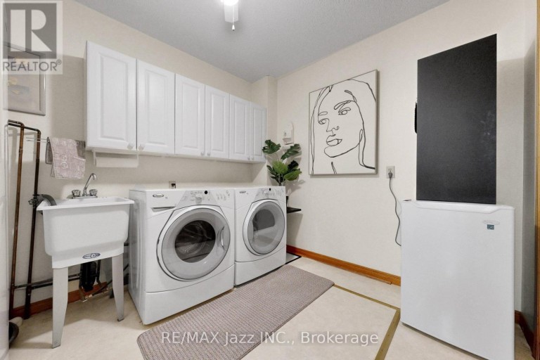 4 - 234 WATER STREET, Scugog (Port Perry), Ontario, L9L1C4
